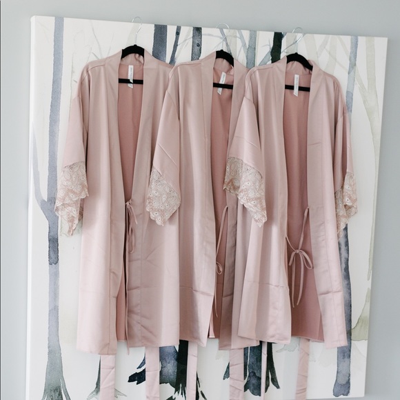 Flora Nikrooz Ada Lace Robe - Picture 3 of 7